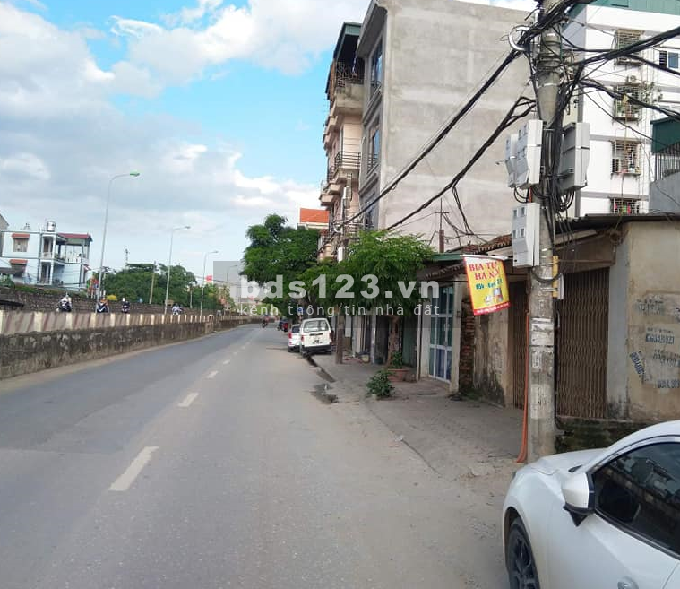 Giá bán 1.88 tỷ đất đẹp gần phố Đông Ngạc, Từ Liêm dt 38m2, mt: 5.6 m. Lh: 0941111357