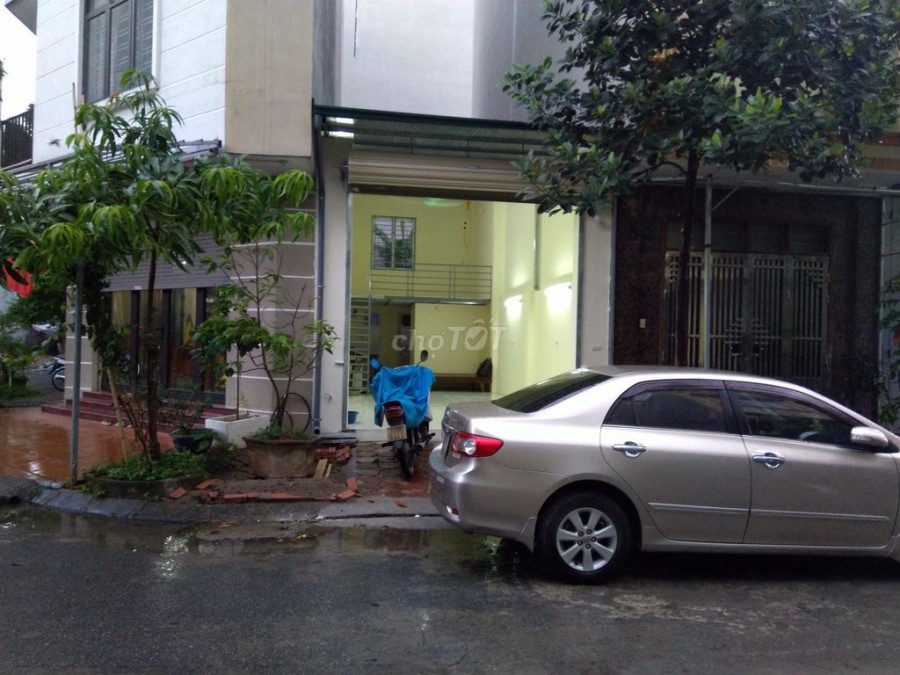 Cho thuê nhà mới xây xong tại khu đất dịch vụ 18, Đào Đất, Hàng Bè, phường Kiến Hưng, Hà Đông, Hà Nội