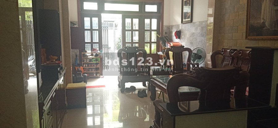 Bán nhà HXH 5m Trường Chinh, Tân Bình, diện tích 80m2 nhà 4 lầu giá rẻ.