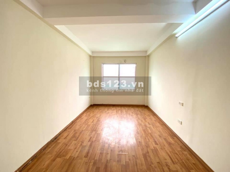 Bán nhà Vĩnh Hưng. Nhà mới ngõ yên tĩnh dt 23m2 5 tầng giá bán 1,98tỷ có thương lượng sâu.