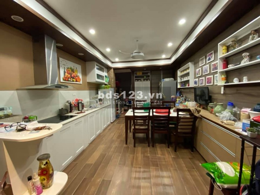 Bán nhà Dương Quảng Hàm, Quận Cầu Giấy, dt 70m2, 5 tầng, mt 4m, giá 12,8 tỷ
