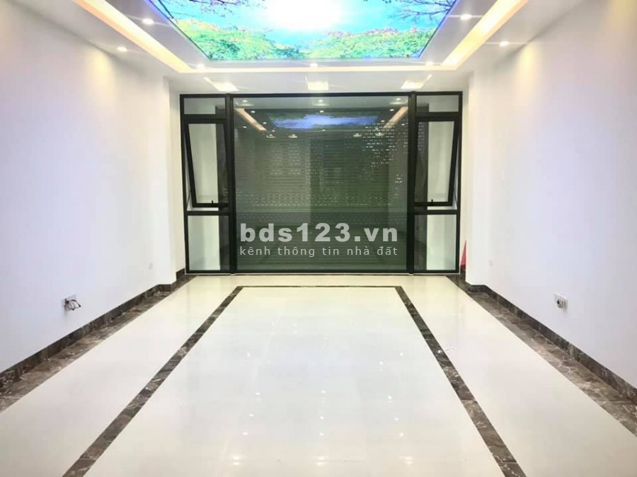 Bán nhà mặt phố Khuất Duy Tiến, 2 mặt thoáng, view công viên Thanh Xuân,110m x 9T, MT7.5m, 39 tỷ