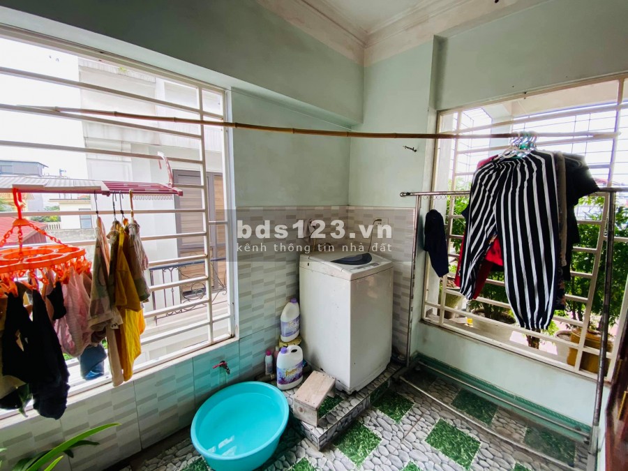 Bán nhà phố Thanh Lân, 10m ra ô tô, mặt ngõ, ngõ thông dt 30m2 4 tầng, giá 2.45 tỷ.