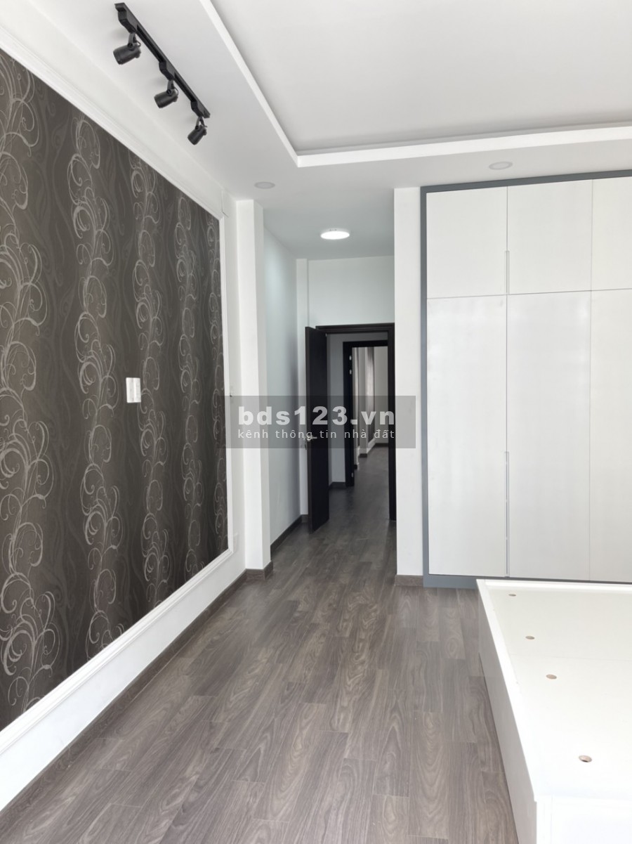 Nhà Mới Xây đường Tô Hiến Thành, phường 15, Quận 10, sổ hồng công chứng ngay