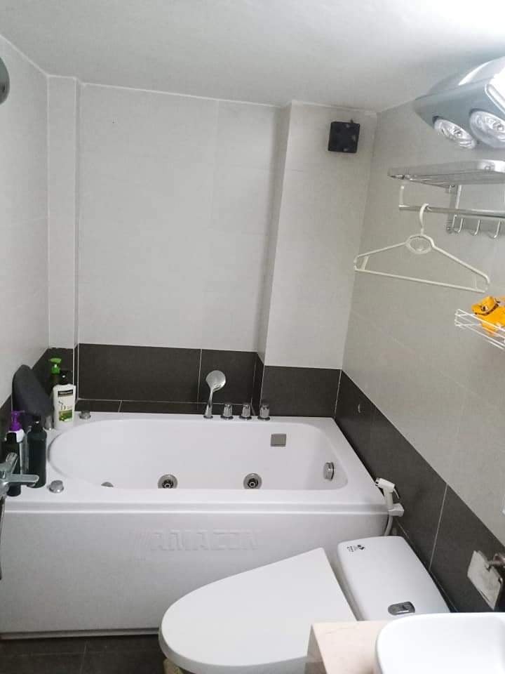 Ái Mộ 1 căn duy nhất ô tô tránh, kinh doanh ngõ thông gara ô tô, dt 45m2, 4 tầng, giá nhỉnh 6 tỷ, lh 0963521933
