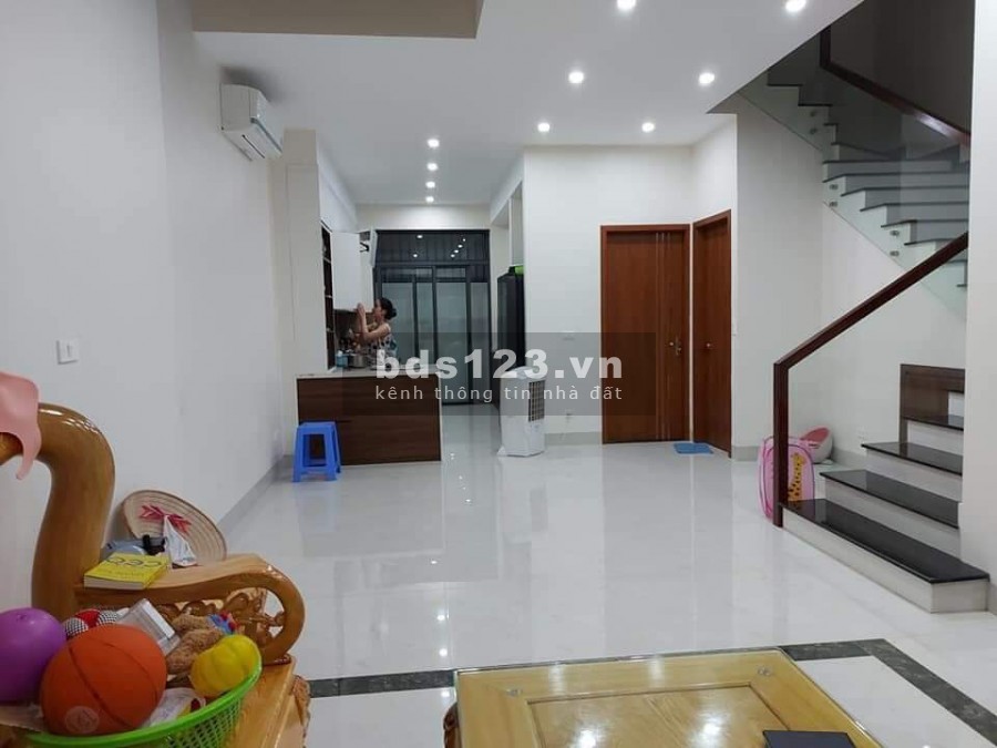 Võng Thị, biệt thự sân vườn. An ninh rất tốt diện tích 110m, mt 5.5m giá 14.5 tỷ