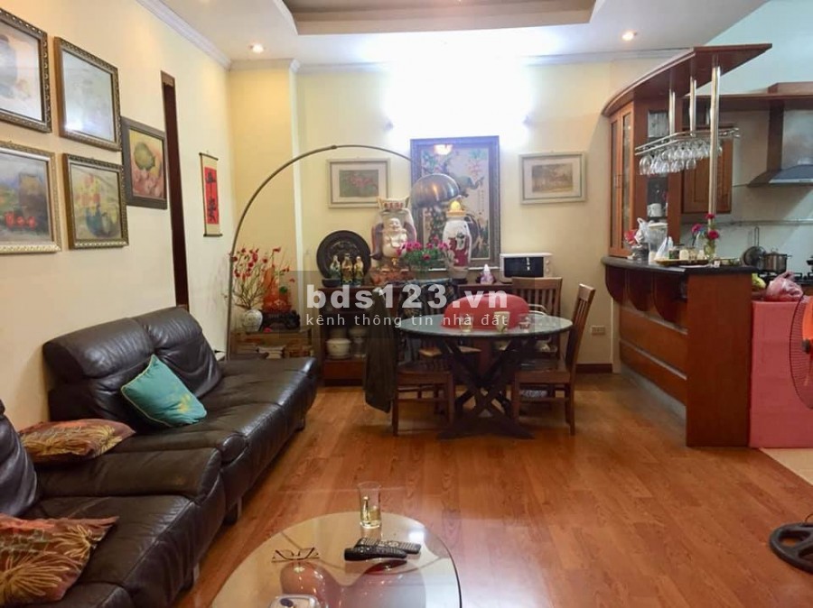 Bán nhà Hồ Tùng Mậu dt 70m2, căn góc MT 5m, ô tô vào nhà, giá 4 tỷ