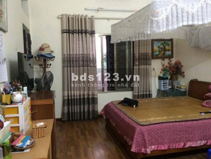 Bán nhà Hồ Tùng Mậu dt 70m2, căn góc MT 5m, ô tô vào nhà, giá 4 tỷ