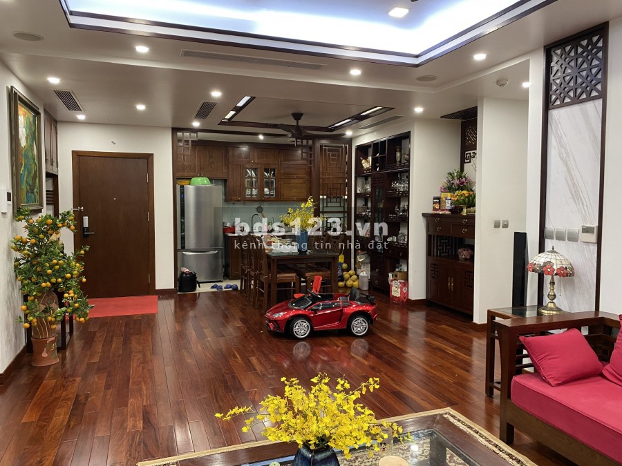 Bán căn 3 ngủ thiết kế lại hợp lý nhất Goldmark, hệ thống điều hòa âm trần