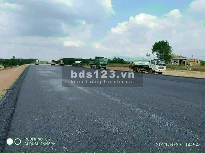 Đất mặt tiền đường ven biển Hồ tràm, Cách trung tâm Lộc An 3km BRVT