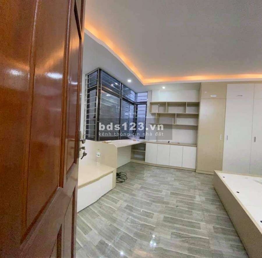 Bán nhà đẹp full nội thất phong cách Châu Âu, chỉ việc xách vali về ở ngay