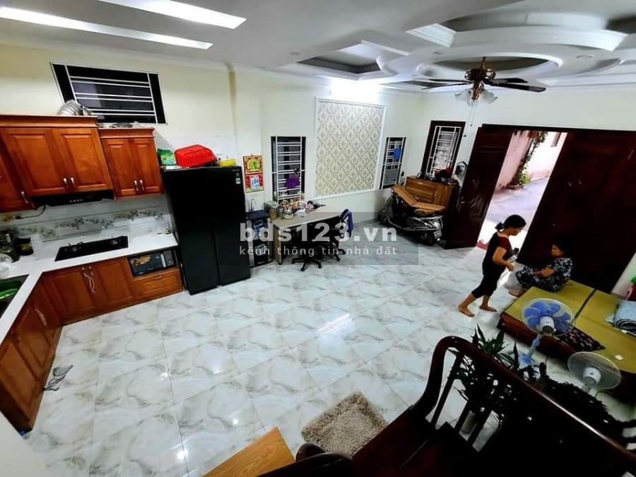 Sở hữu nhà Doãn Kế Thiện, Cầu Giấy,diện tích 45m, 5 tầng, mặt tiền 5 m, ở luôn