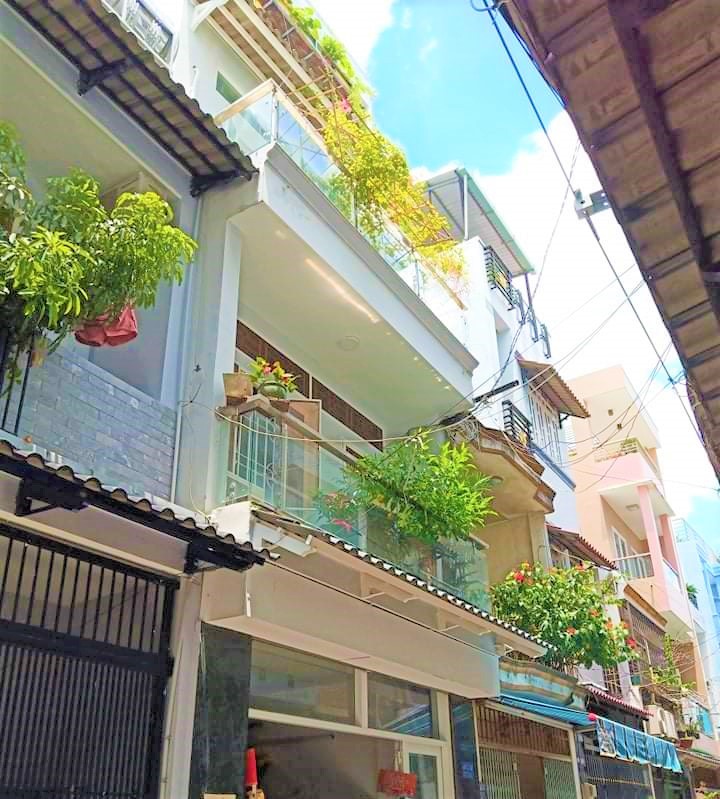 Bán nhà Nguyễn Tiểu La, diện tích 33m2, hẻm to, giá chỉ 4,85 tỷ Quận 10