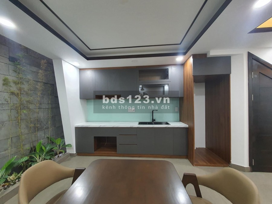 Bán nhà Chủ chưa qua đầu tư, thiết kế cực đẹp 5 Tầng BTCT, hẻm 9m xe hơi đậu ngày đêm