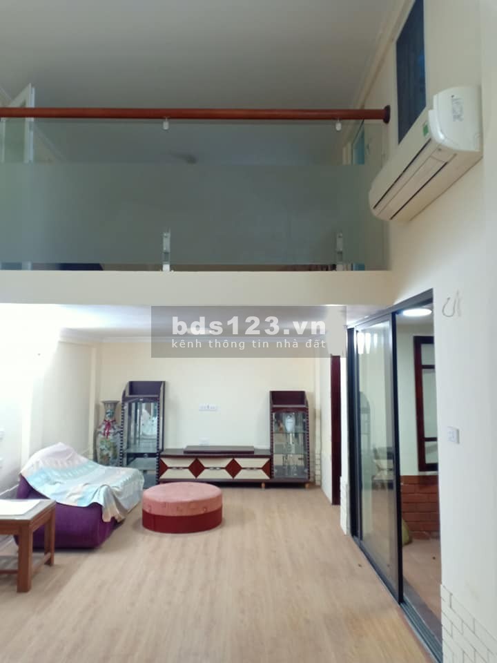 Bán nhà nguyên căn còn mới Phố Cổ, dt 45m2, 2 tầng đúc bê tông, giá 6.5 tỷ, lh 092 234 6363