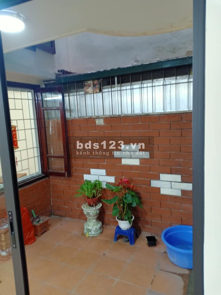 Bán nhà nguyên căn còn mới Phố Cổ, dt 45m2, 2 tầng đúc bê tông, giá 6.5 tỷ, lh 092 234 6363