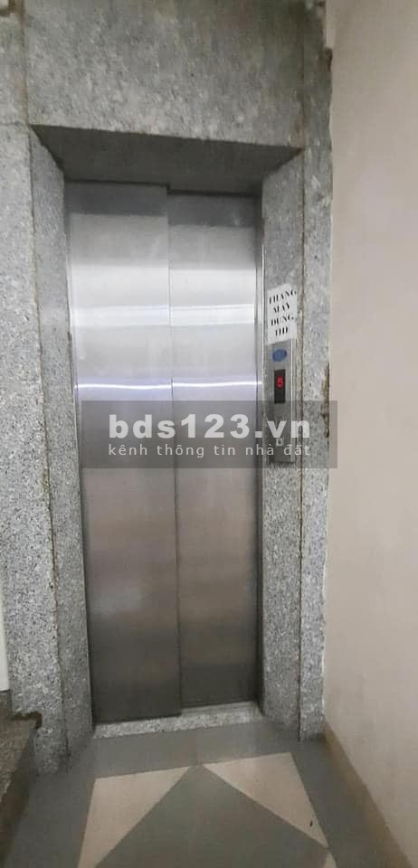 Bán nhà lô góc vị trí đẹp Quận Tây Hồ, 6 tầng tháng mát, ô tô vào nhà, bàn giao ở ngay