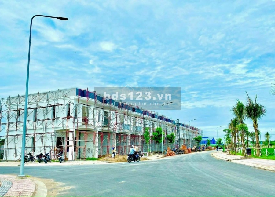 Mở bán đợt 1 KDC cao cấp The Sol City, sát chợ Hưng Long Bình…