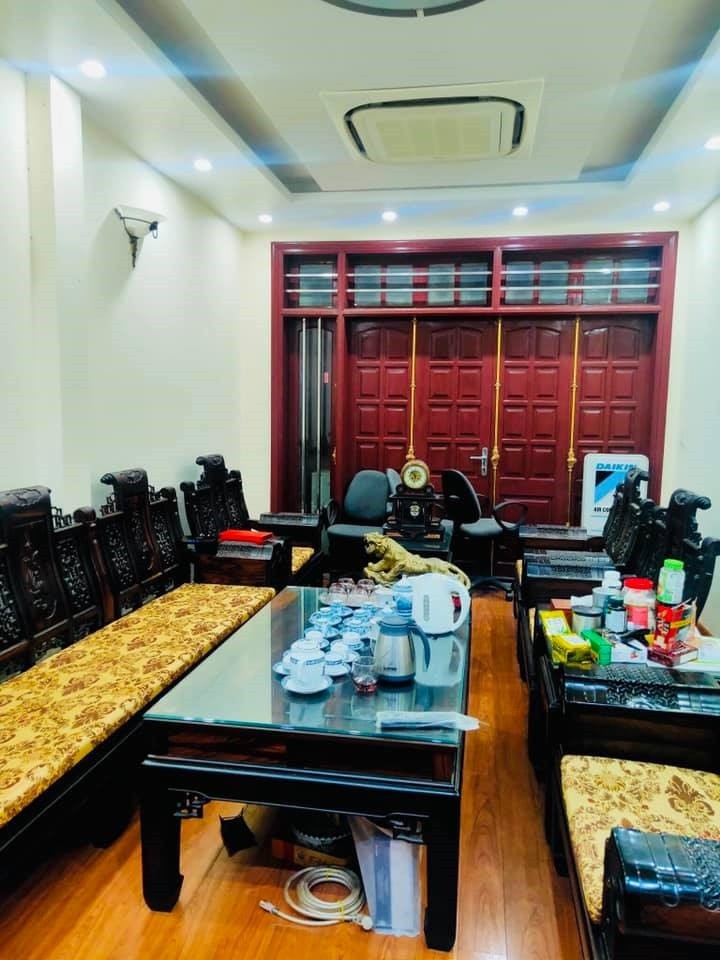 Bán nhà phố Trung Kính, lô góc 5 tầng diện tích sử dụng…