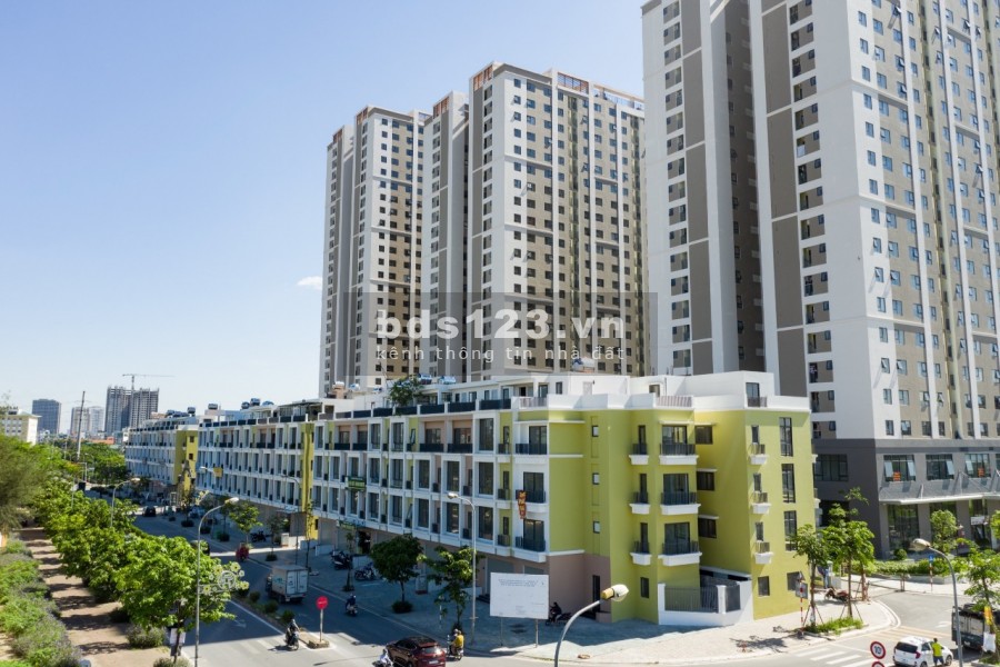 Chính chủ bán căn kiot IEC Thanh Trì Diện tích 37.95ms View bể bơi và khu vui chơi LH 0979944009