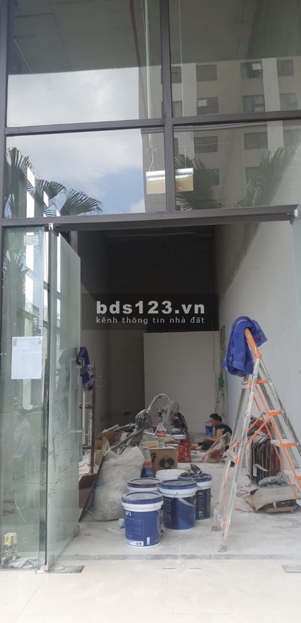 Chính chủ bán căn kiot IEC Thanh Trì Diện tích 37.95ms View bể bơi và khu vui chơi LH 0979944009