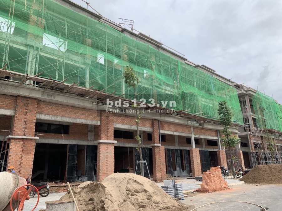 Bán biệt thự khu đô thị Century City tiện ích xung quanh đầy đủ, sổ chính chủ