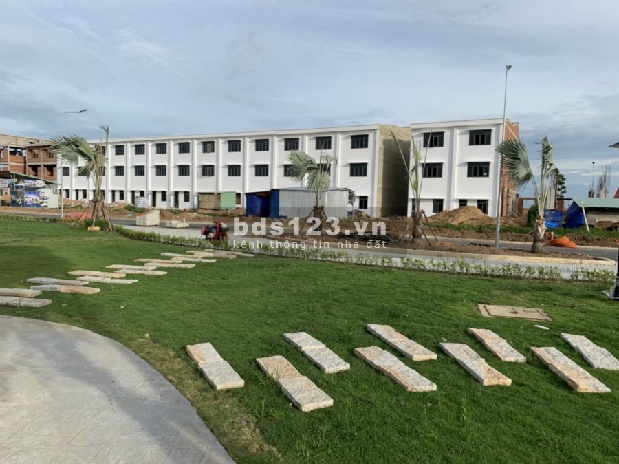 Bán biệt thự khu đô thị Century City tiện ích xung quanh đầy đủ, sổ chính chủ