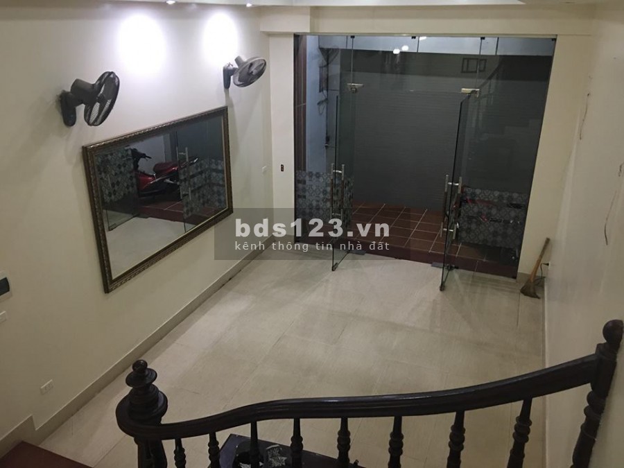 Chủ lại hạ giá quyết bán nhà phố Tam Trinh 70m2, 4T kinh doanh tốt, ô tô, giá 5.95 tỷ