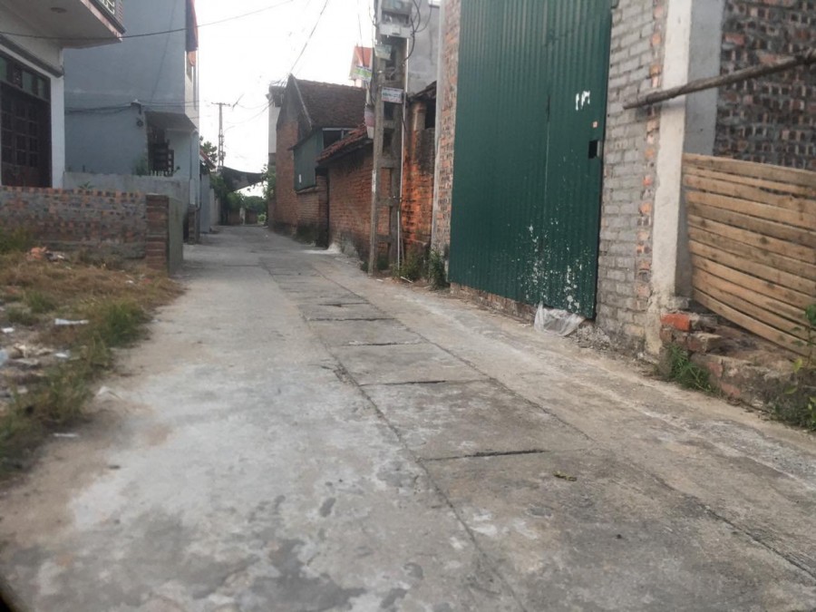 Bán lô góc dt 76.5m2 đất Thố Bảo Vân Nội huyện Đông Anh đường thông ô tô giá bán 2.14 tỷ
