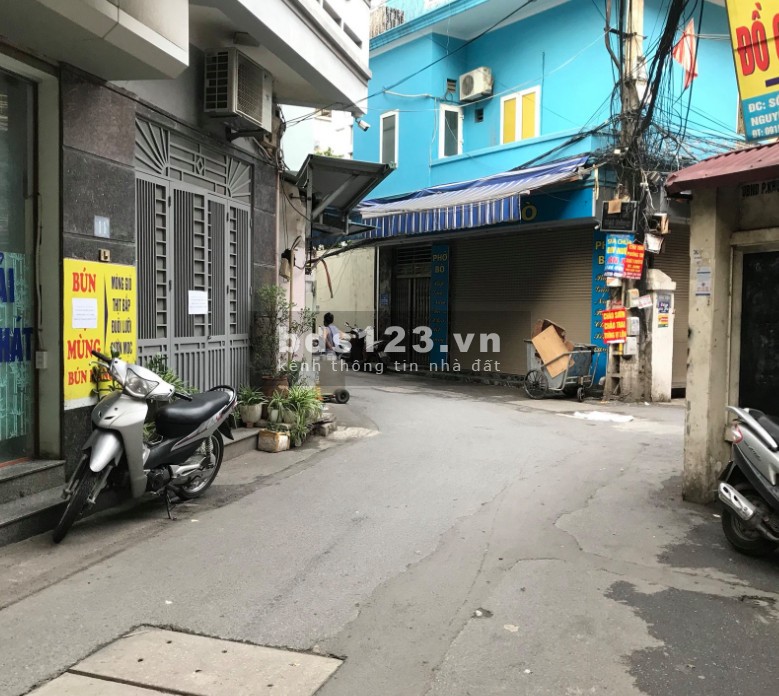 Bán nhà Lê Quang Đạo lô góc ô tô, dt 39m2, 5 tầng mt 3.8m, nội thất, chỉ 3,75 tỷ, lh 0966396381