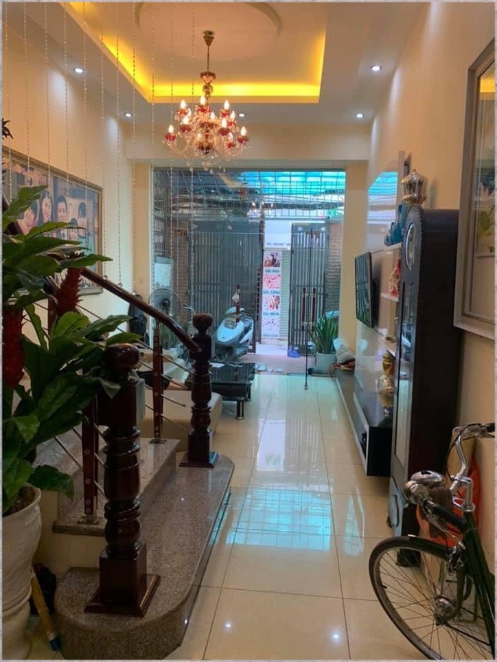 Đáo hạn Ngân hàng Bán nhà Xã Đàn dt 66m2, 2 mặt thoáng ngõ thông ô tô Kinh doanh, lhcc