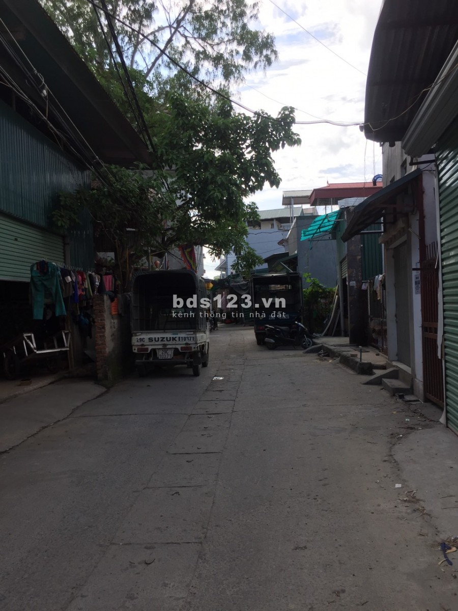 Bán nhà Đại Mỗ, ô tô tránh trước nhà, kinh doanh dt 45m2, 4 tầng, giá 3,5 tỷ. LH; 0978996965