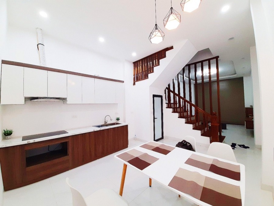 Bán nhà đẹp mới xây nội thất cao cấp Hồ Tùng Mậu, dtsd…