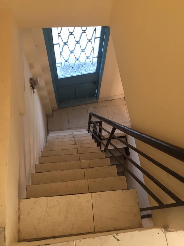 Bán nhà ngỏ hẽm Bến Vân Đồn Phường 2 Quận 4 dt 28m2 3 tầng, giá 3.3 tỷ