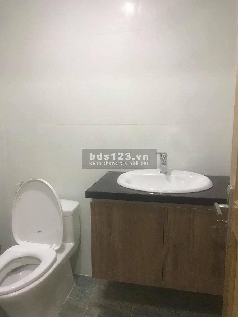 Bán nhà Tên Lửa, Quận Bình Tân, dt 4.3x18m, giá 7 tỷ 900 tr, LH 0794722843