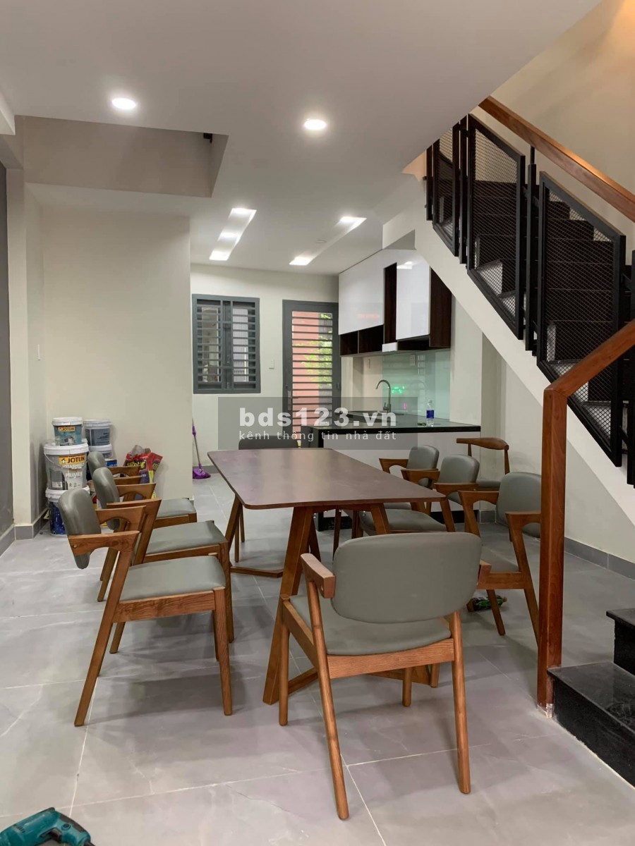 Bán nhà Tên Lửa, Quận Bình Tân, dt 4.3x18m, giá 7 tỷ 900 tr, LH 0794722843