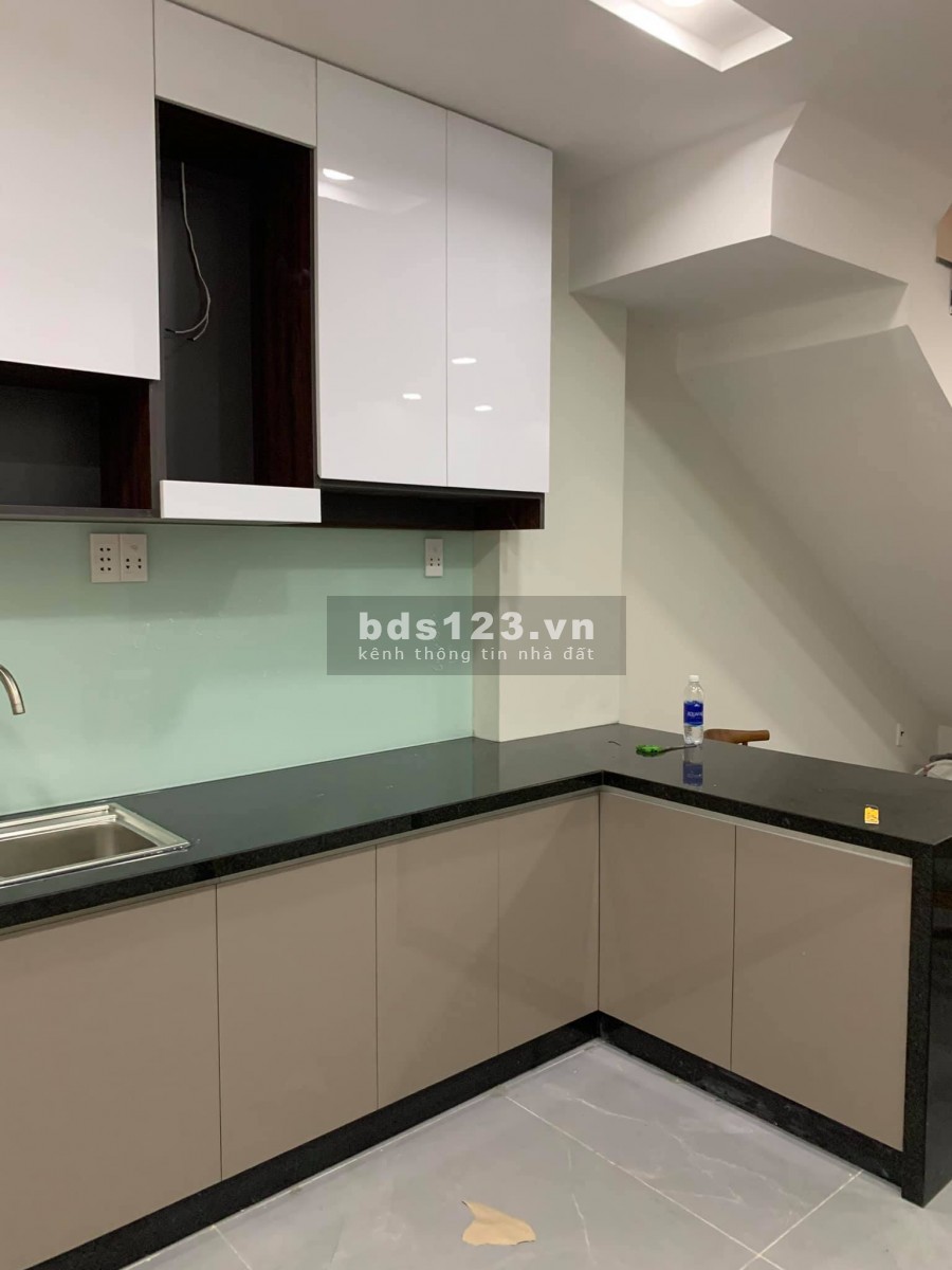 Bán nhà Tên Lửa, Quận Bình Tân, dt 4.3x18m, giá 7 tỷ 900 tr, LH 0794722843