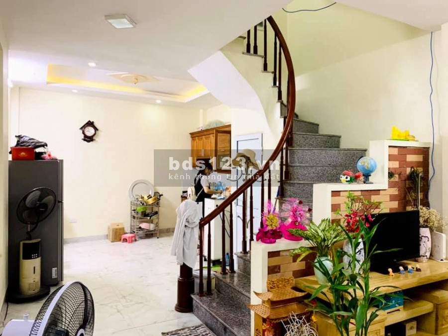 Bán nhà tổ 12 Yên Nghĩa, Hà Đông, nhà nguyên căn dt 36m2, mt 4.1m, giá bán 2.2 tỷ