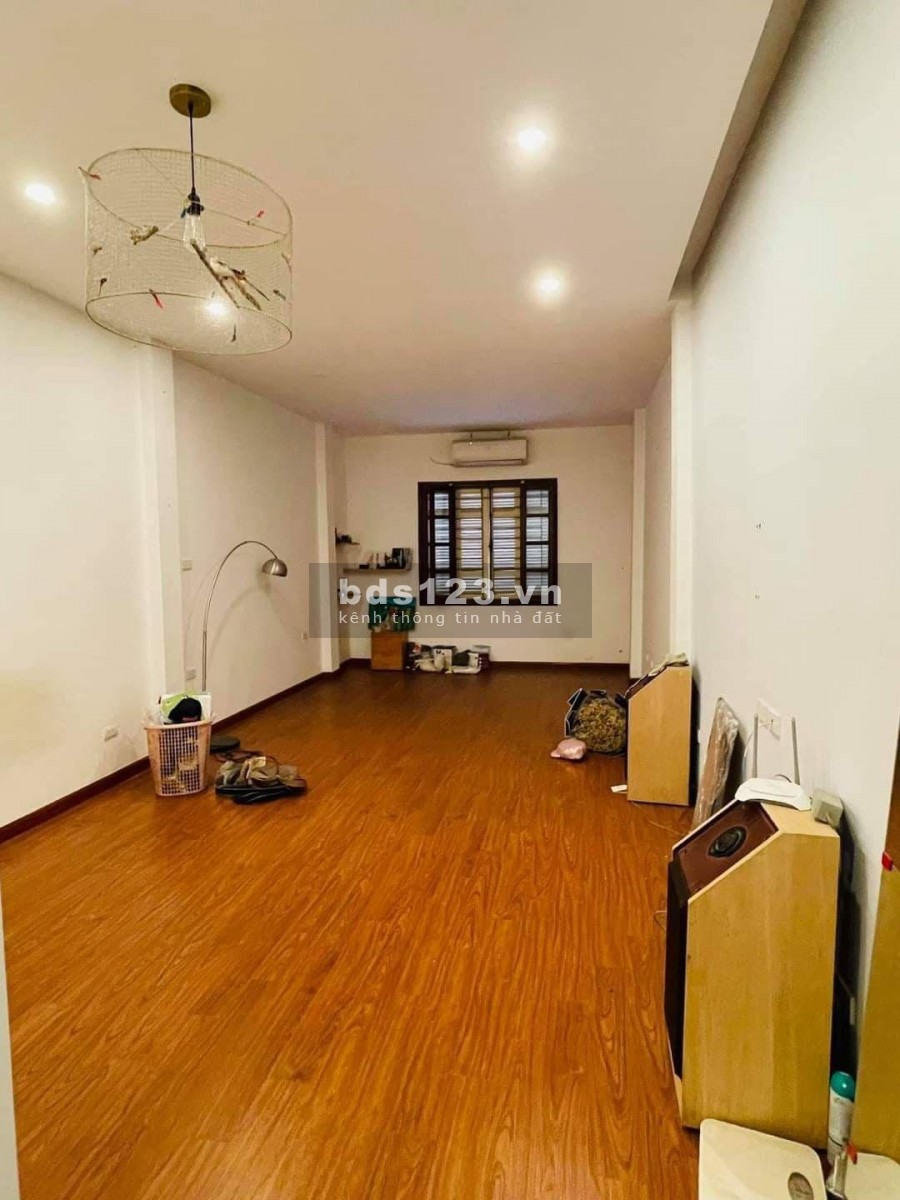 Nhà phân lô, ngõ ô tô, ngõ 39 Hào Nam, dt 41m2, đúc 5 tầng giá bán 7.5 tỷ lh 0392969999