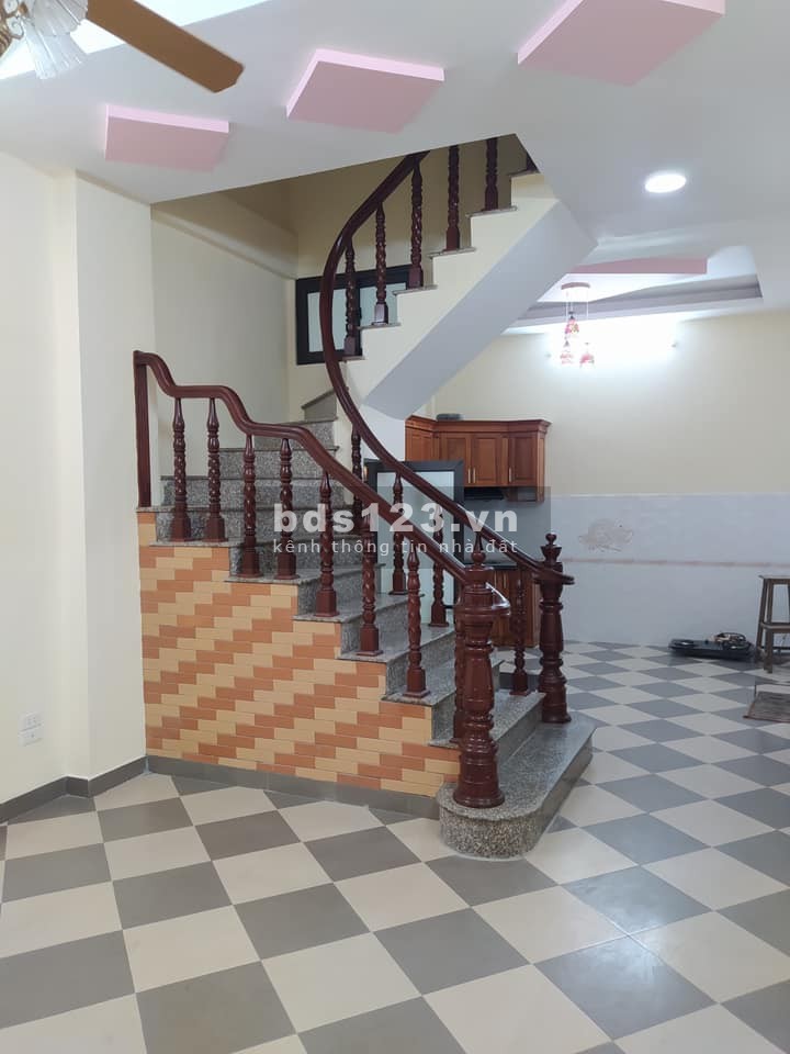 Nhà đẹp Gốc Đề, ngõ ba gác, thông tứ tung, gần ô tô diện tích 40m2 nhỉnh 3 tỷ