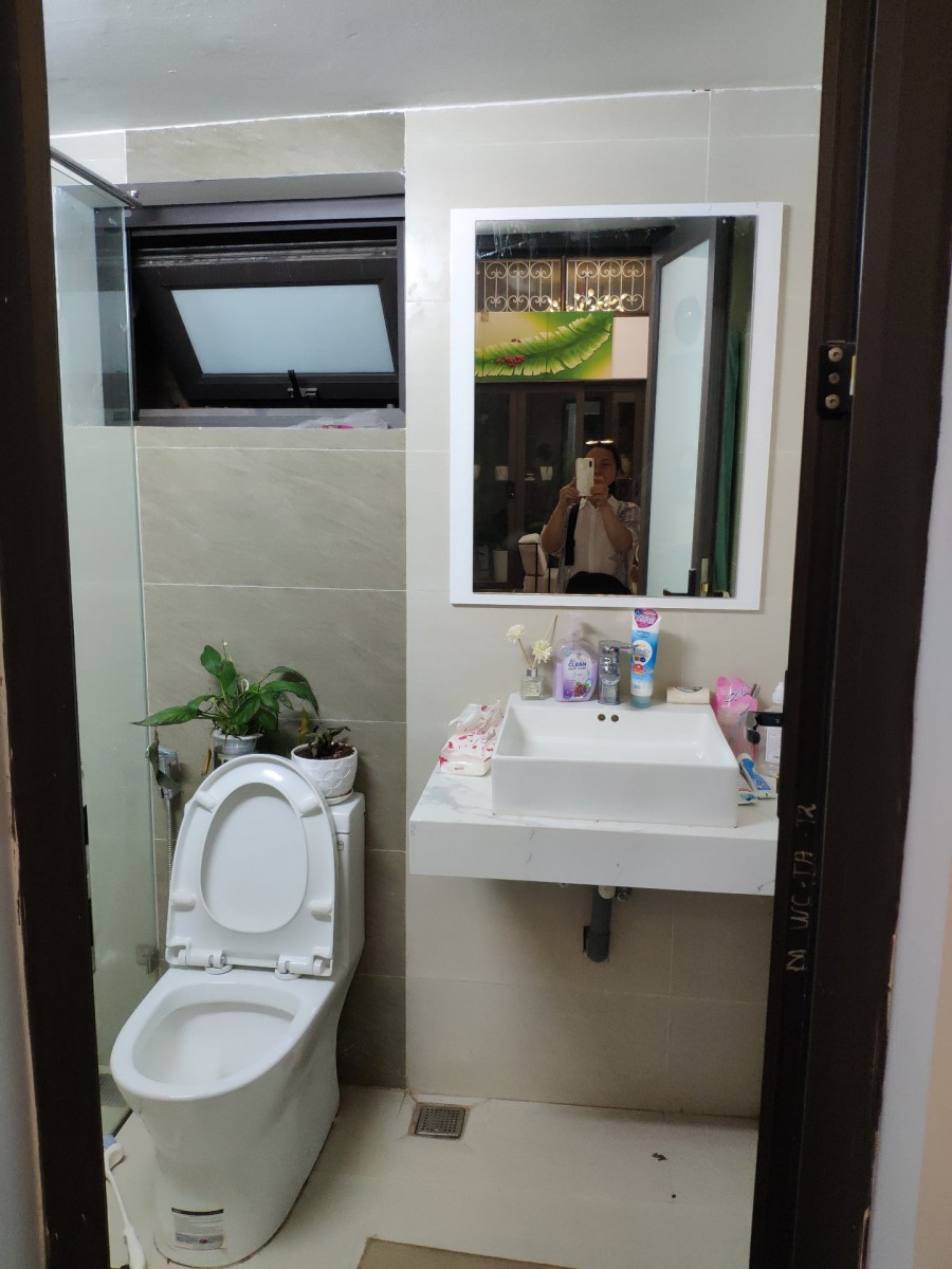 Bán nhà đẹp,mới phố 8/3, diện tích sử dụng 40m2, 5 tầng; giá nhỉnh 6 tỷ, lhcc