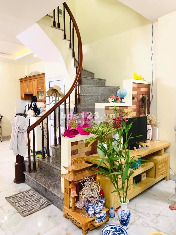 Bán nhà tổ 12 Yên Nghĩa, Hà Đông, nhà nguyên căn dt 36m2, mt 4.1m, giá bán 2.2 tỷ