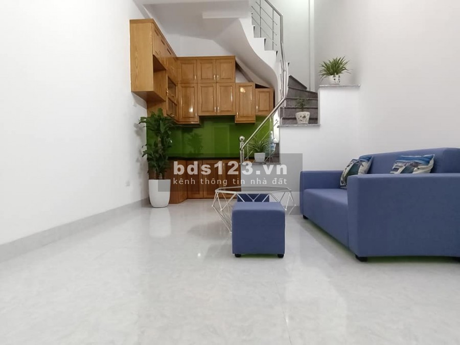 Bán nhà chính chủ còn mới nguyên căn đường Trương Định dt 30m2, 4 tầng, mt 4m, nhỉnh 2 tỷ
