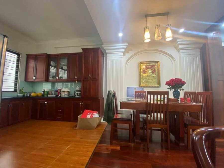 Bán liền kề khu đô thị Văn Phú, Hà Đông dt 84m2, 4 tầng, mt 5m, giá bán 8.9 tỷ