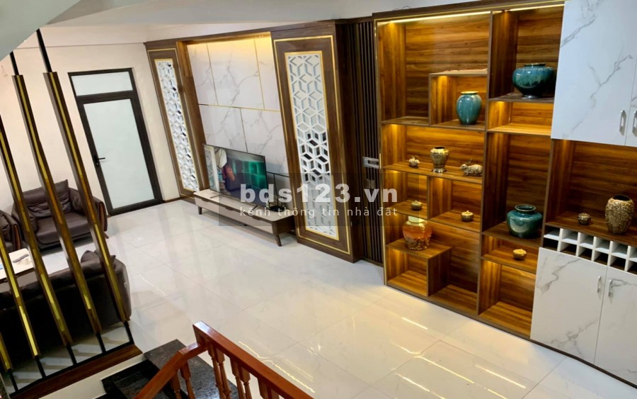 Hai Bà Trưng Oto đỗ, kinh doanh 40m2 5 tầng Trần Đại Nghĩa nhỉnh 4 tỷ