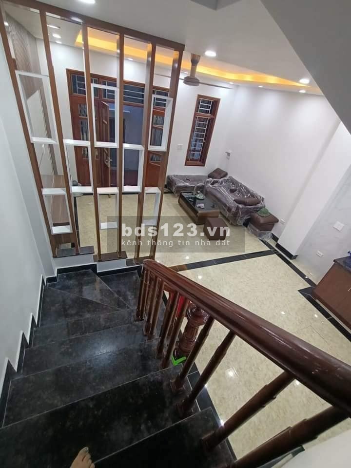 Bán nhà Xa la Quận Hà Đông, đúc 5 tầng diện tích 36m2, giá bán 2.69 tỷ, thương lượng