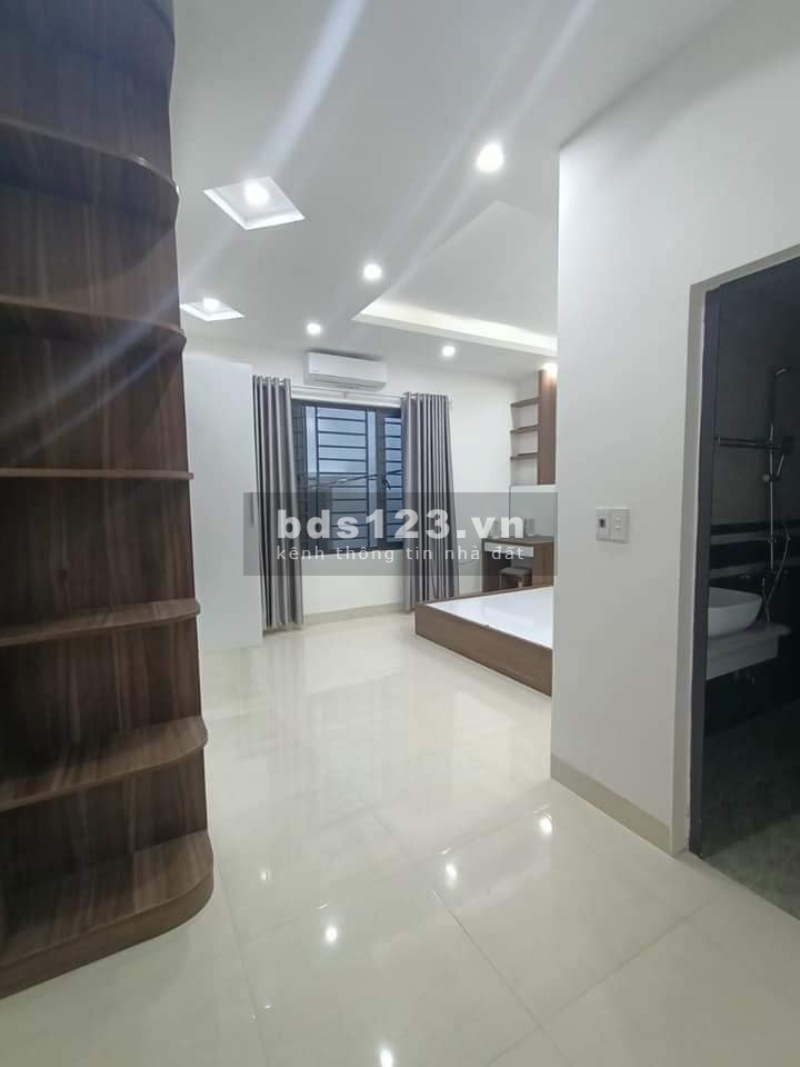 Bán nhà đẹp Tôn Thất Tùng 35m gần phố nội thất đầy đủ nhỉnh 2 tỷ