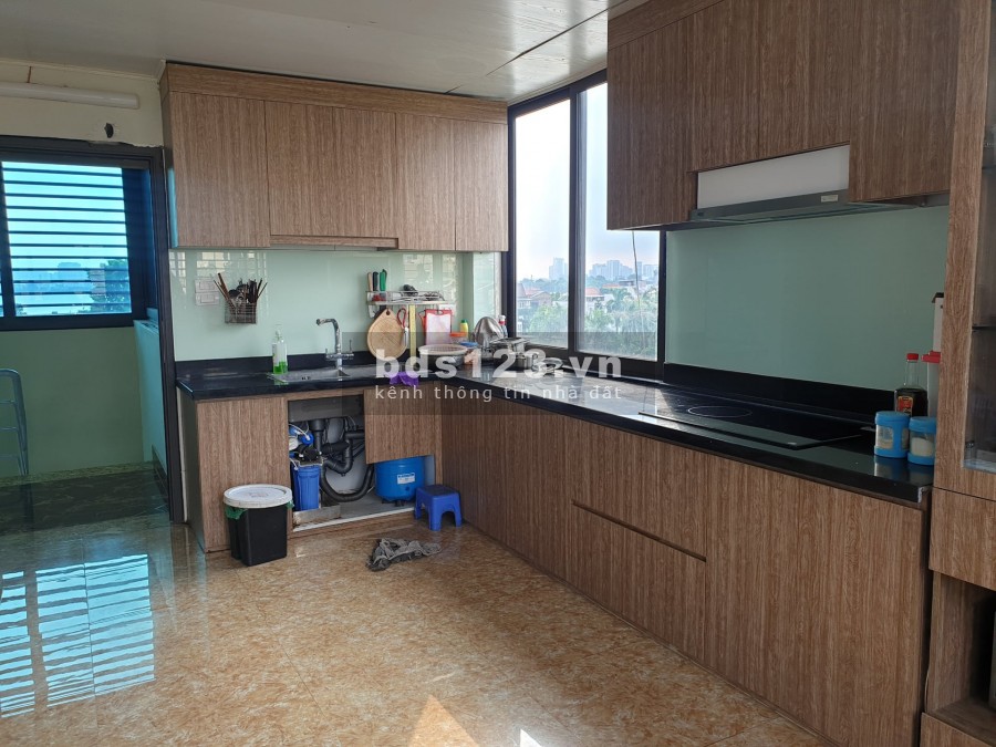 Bán nhà mặt phố Yên Hoa, view Hồ Tây, nhà 2 mặt phố ,7 tầng thang máy, kd cực tốt, giá 20 tỷ
