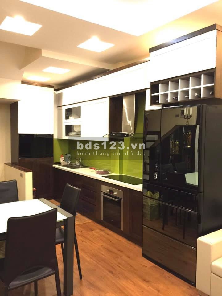 Bán nhà nhỉnh 12 tỷ có nhà 6 tầng mặt phố ngay đại học Y Hà Nội, lhcc