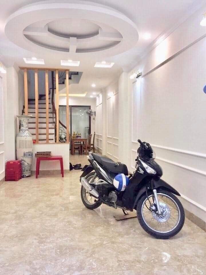 Bán Nhà Phân Lô Trúc Khê, Quận Đống Đa 30m2 * 6T, Ô Tô Đỗ, Nhỉnh 3 Tỷ.